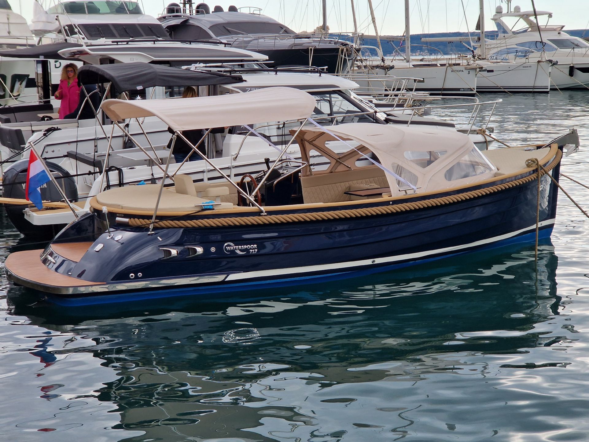 Waterspoor 717 Outboard - 2025