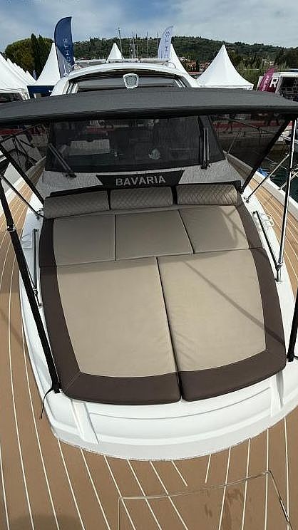 Bavaria SR36HT - 2023