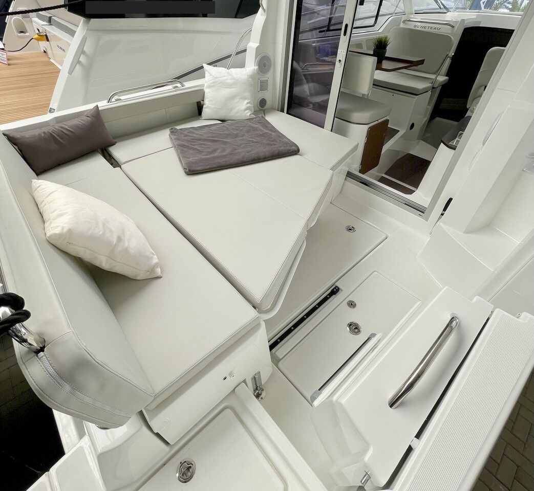 Beneteau Antares 8 V2 NOVO - 2023