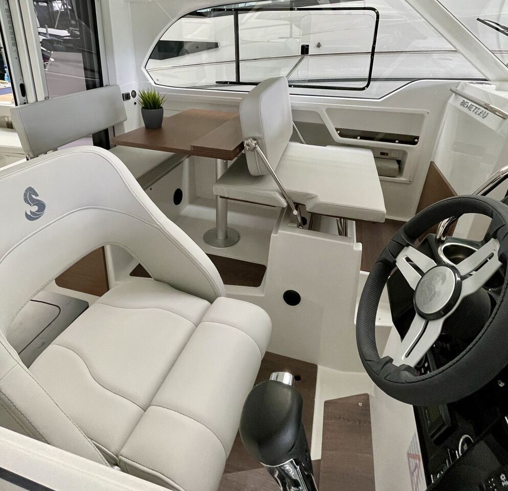 Beneteau Antares 8 V2 NOVO - 2023
