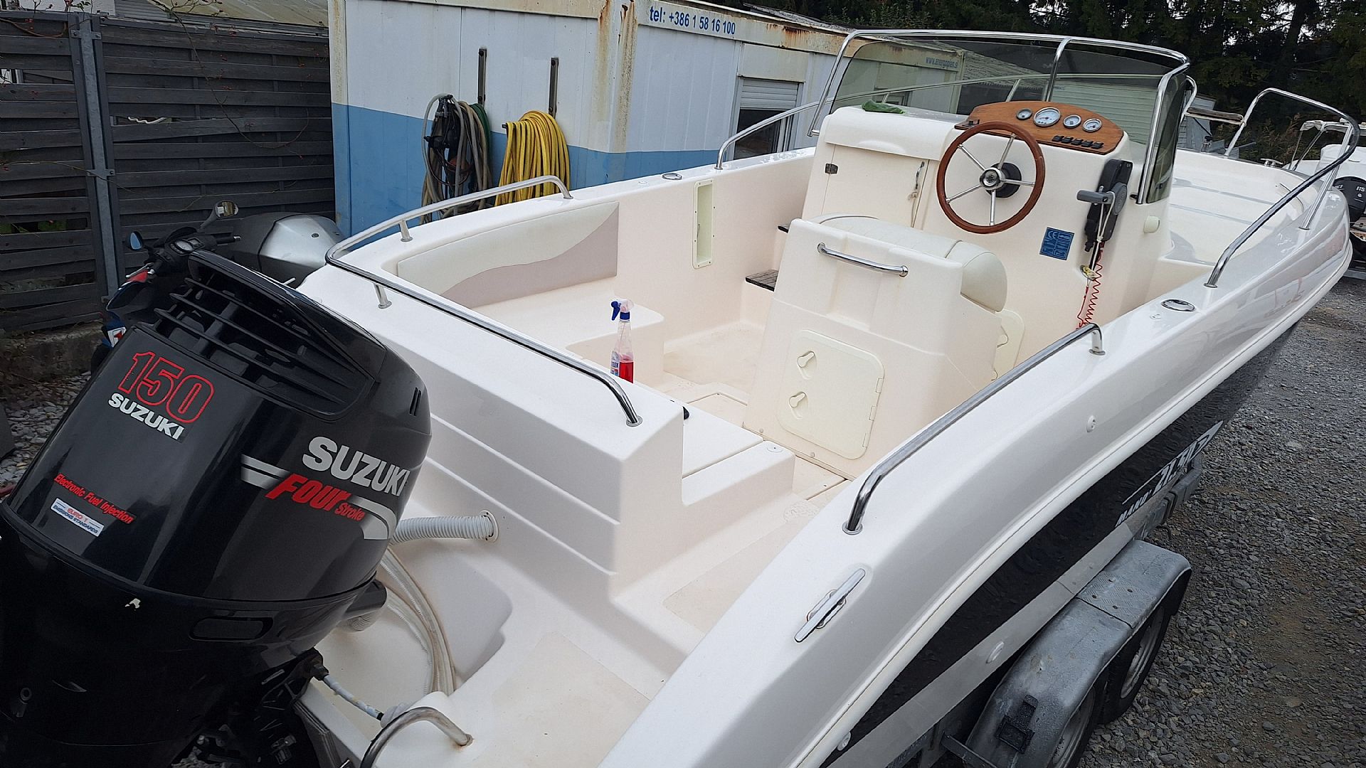 Mano Marine 21.50WA - 2012