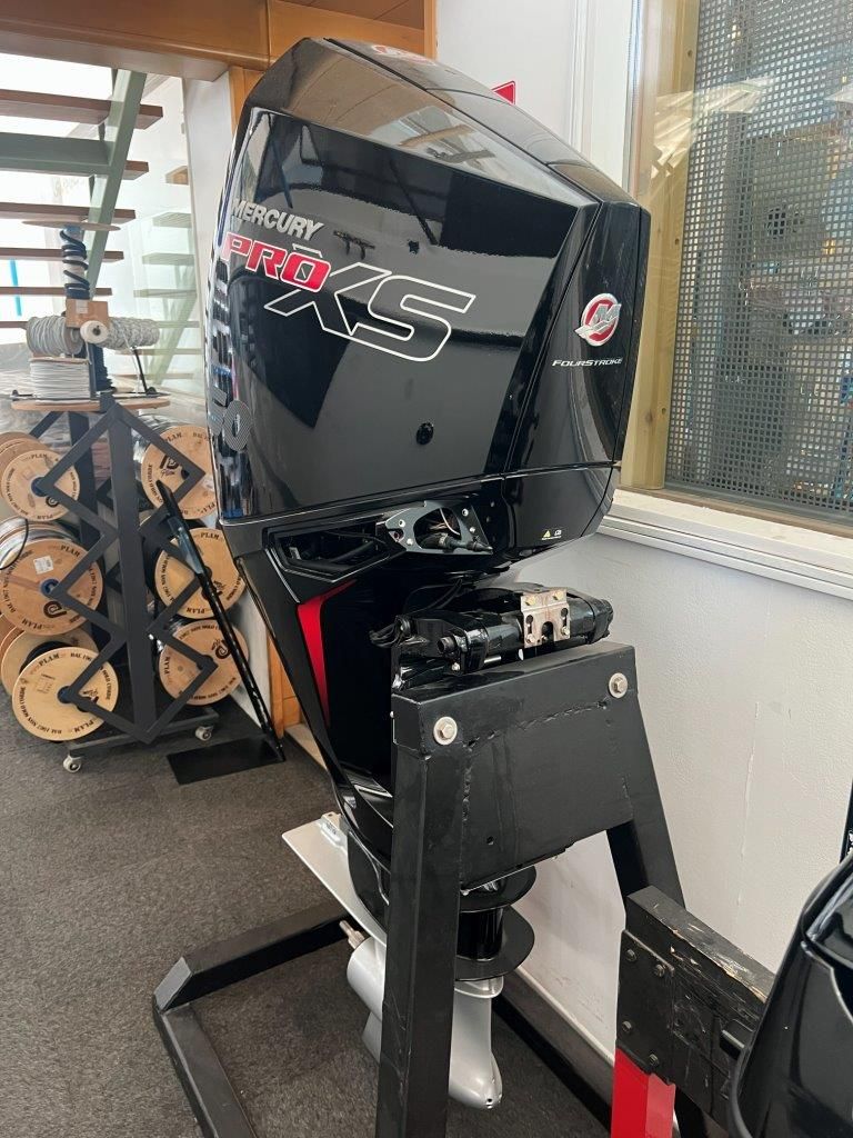 Mercury F250 XL PRO XS - 2021 - for sale: 23900.-EUR