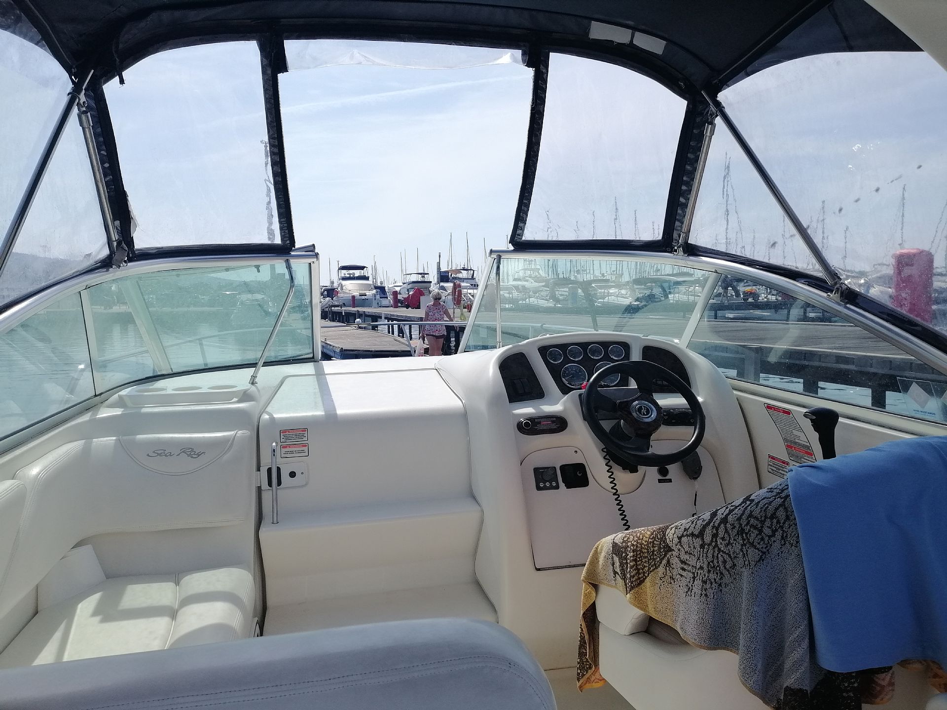 Sea Ray Sundancer 275 - 2004