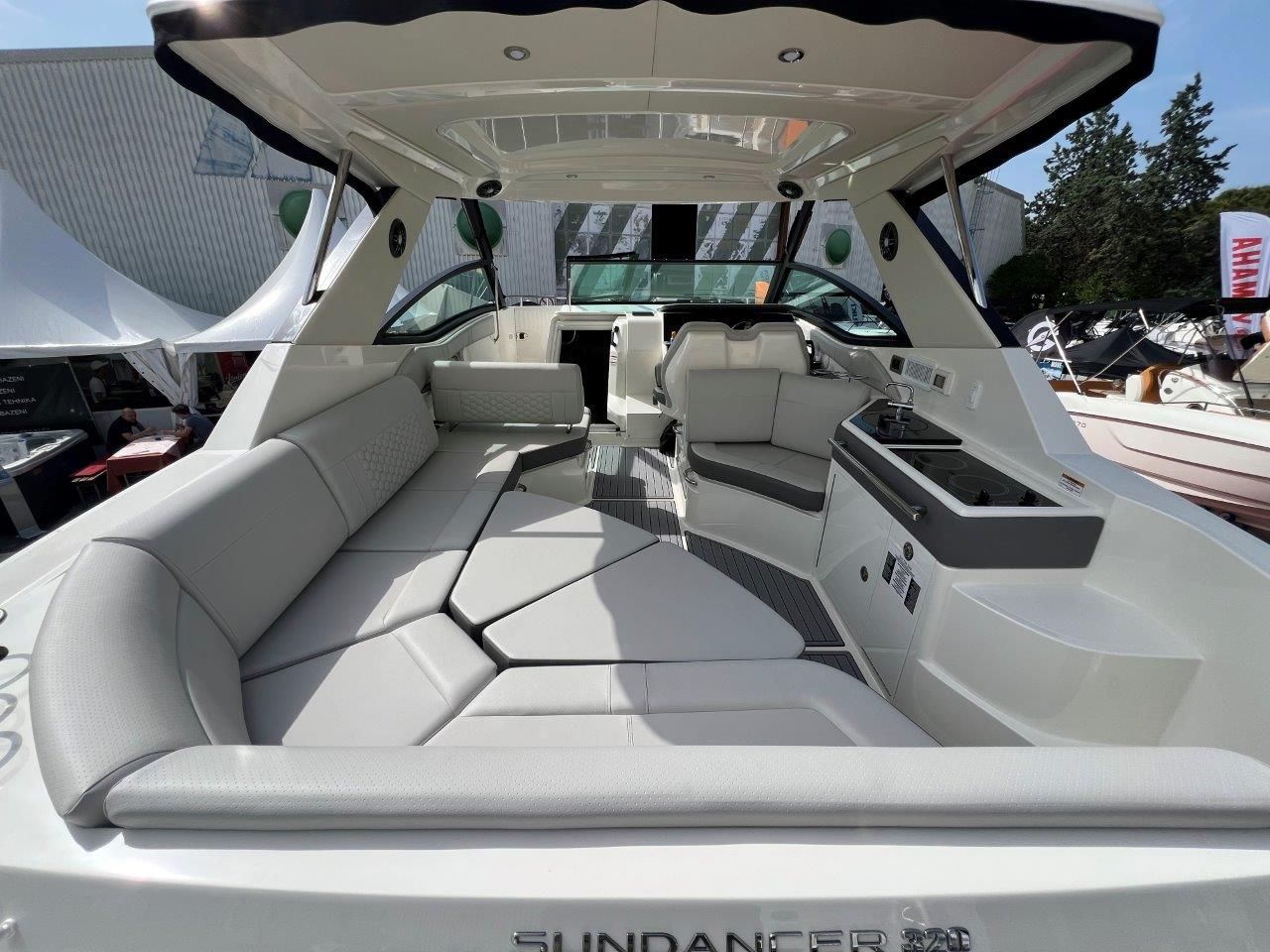 Sea Ray 320 Sundancer   3 x Mercury F250 V8   JPO - 2023