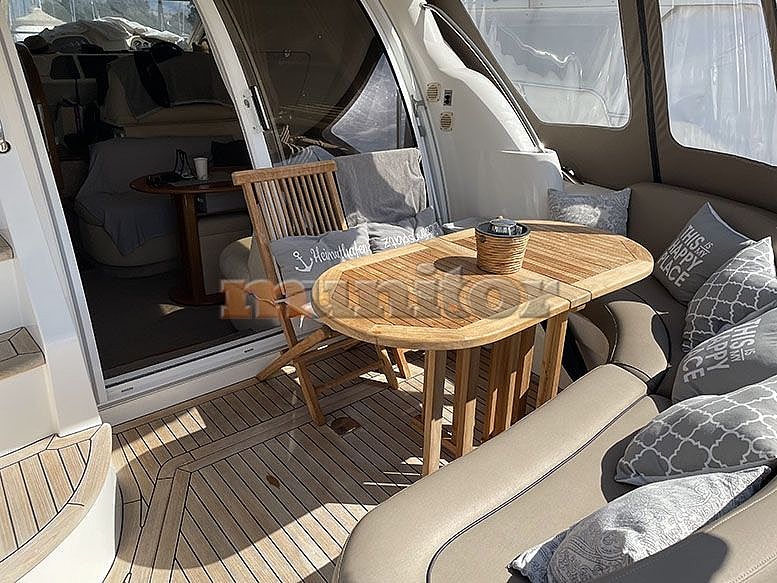 Sealine F37 - 2004