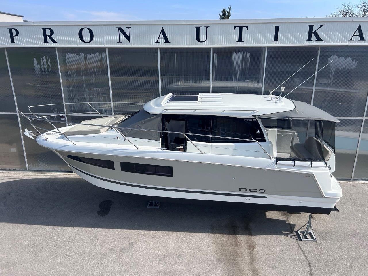 Jeanneau NC 9 Diesel - 2017