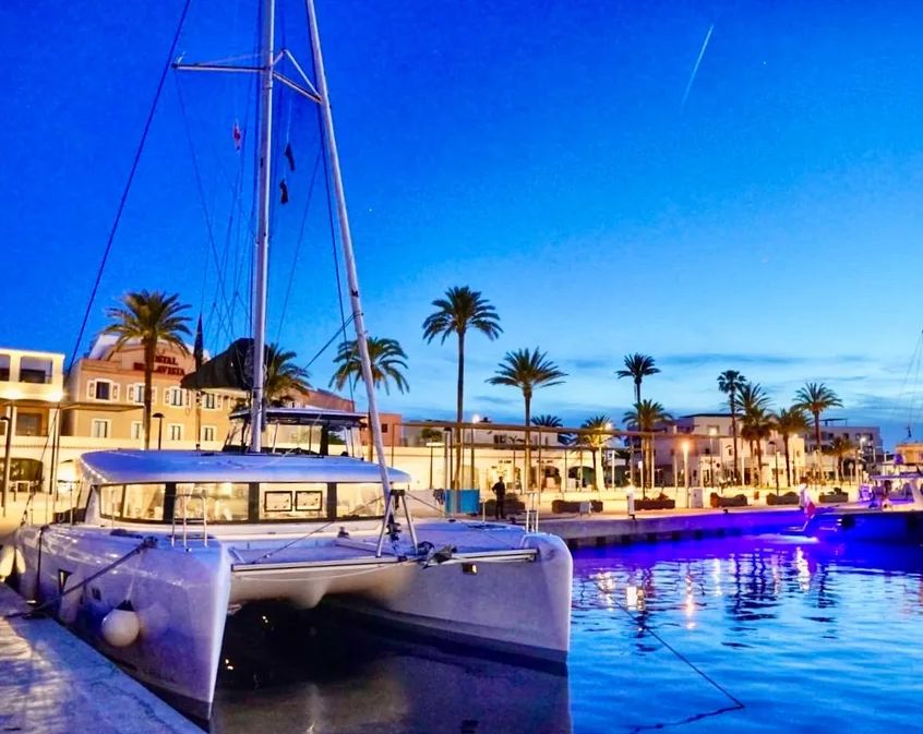 Lagoon 42 Grand Deluxe III - 2023 - for sale: 390000.-EUR