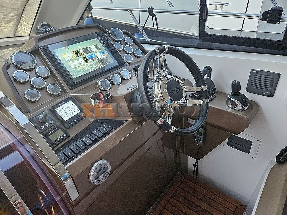 Galeon 385 HTS - 2012
