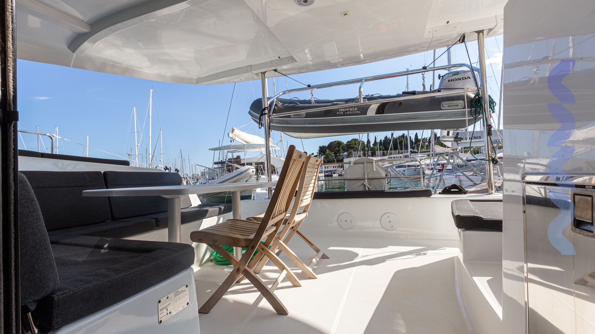 Lagoon 42 - 2017 - for sale: 299000.-EUR