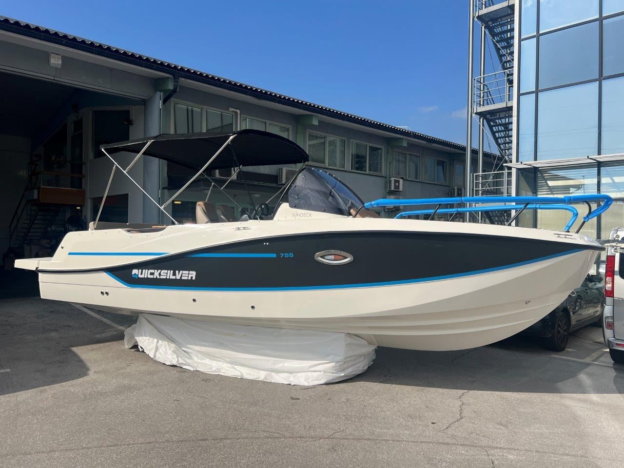 Quicksilver 755 Sundeck   Mercury F250 - ZALOGA - 2026
