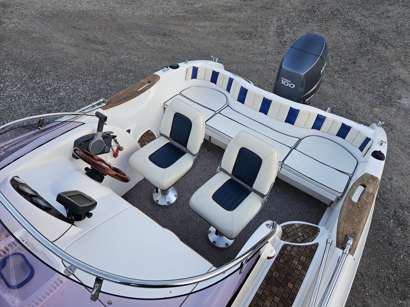 Mazury 560 WA - 2010 - for sale: 15900.-EUR