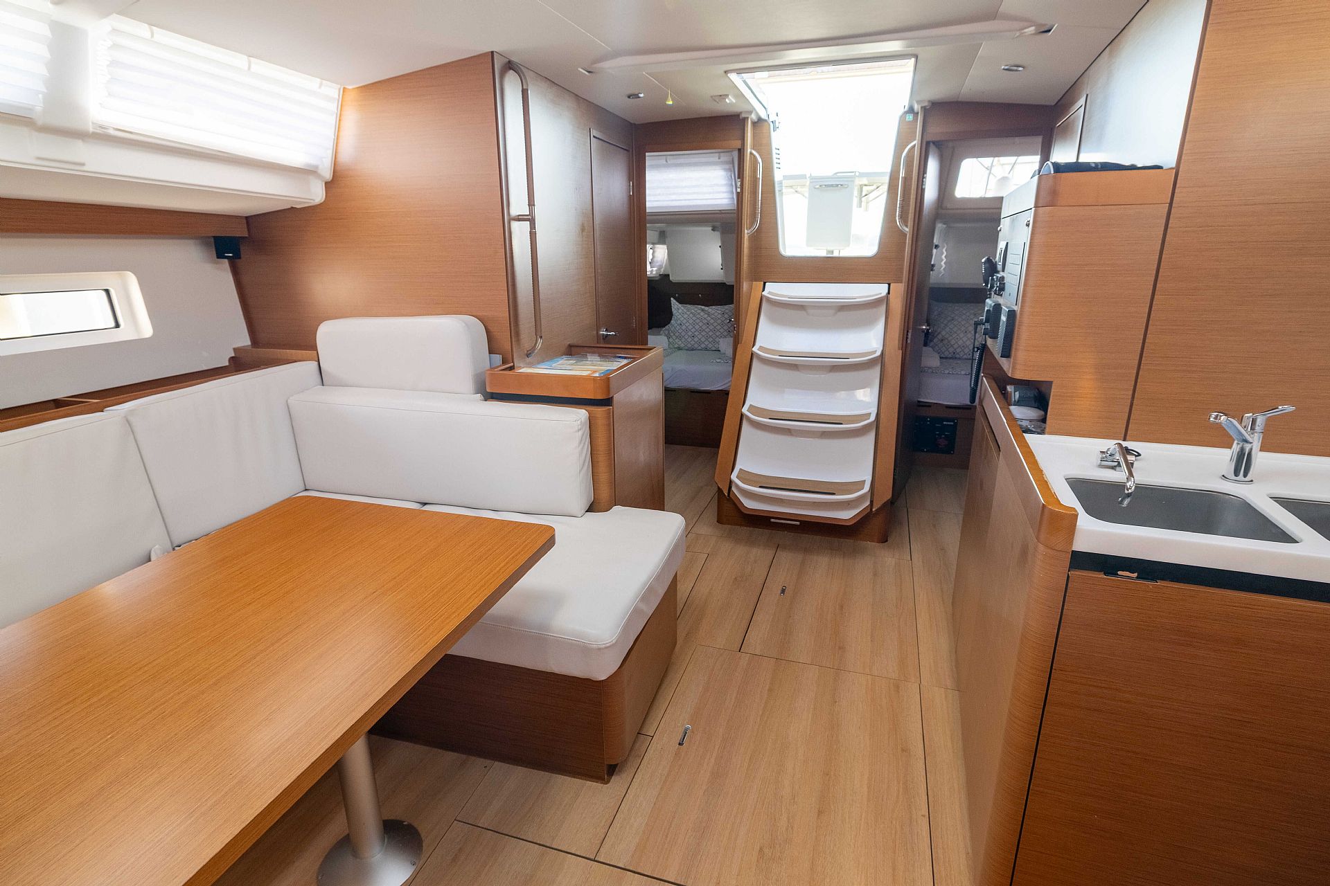 Jeanneau Sun Odyssey 380 - 2024