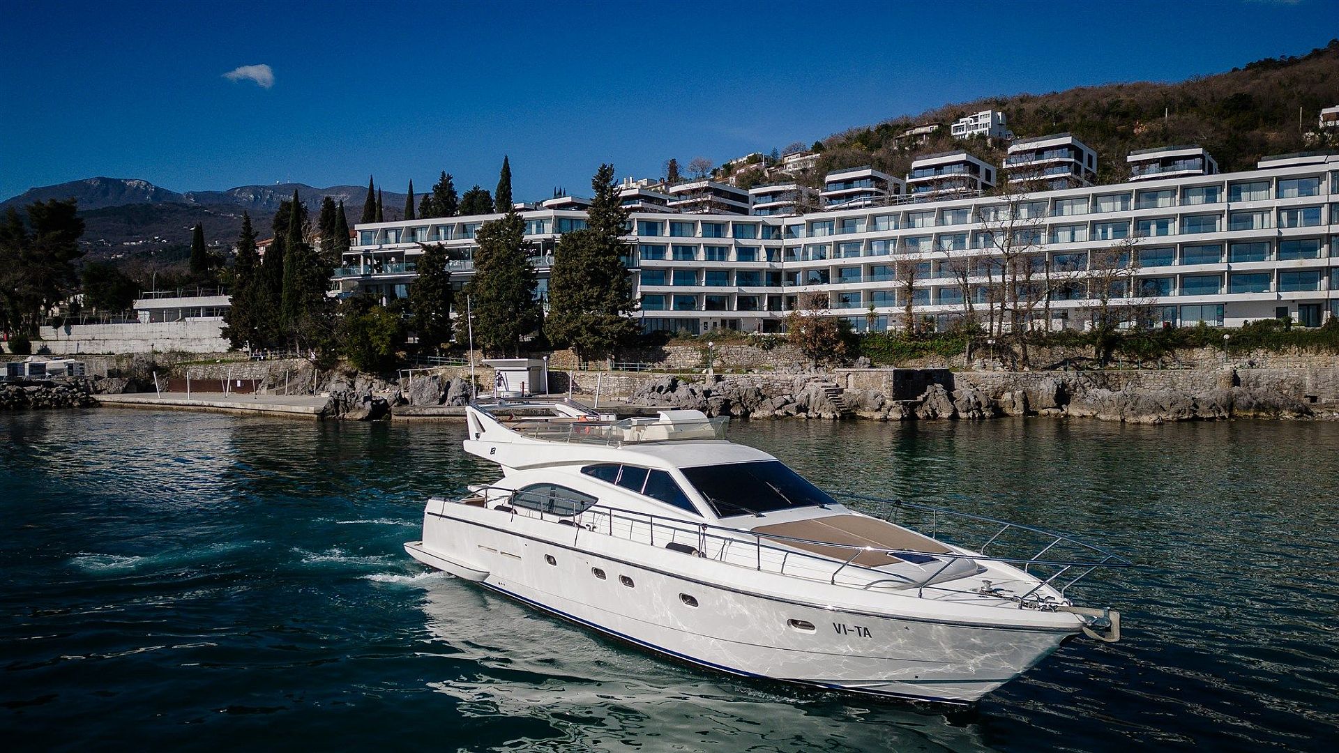 Ferretti 53 - 2000 - for sale: 275000.-EUR