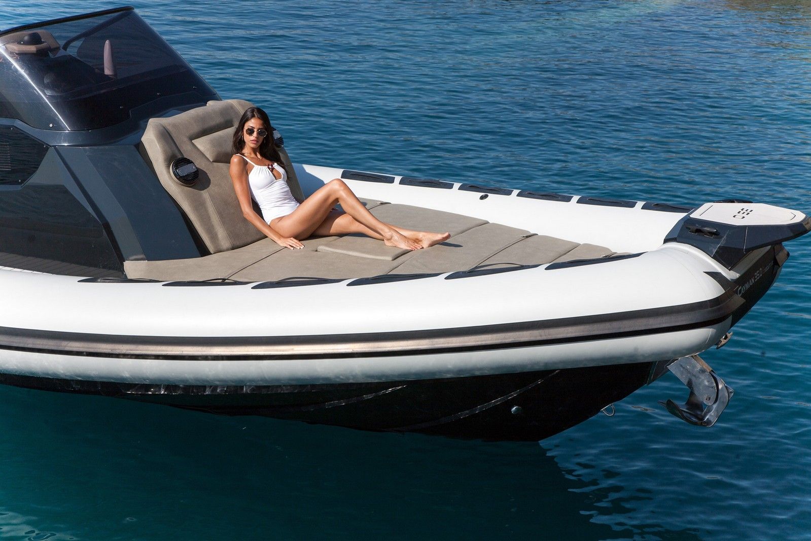 Ranieri International Cayman 35.0 Executive Trofeo - 2026