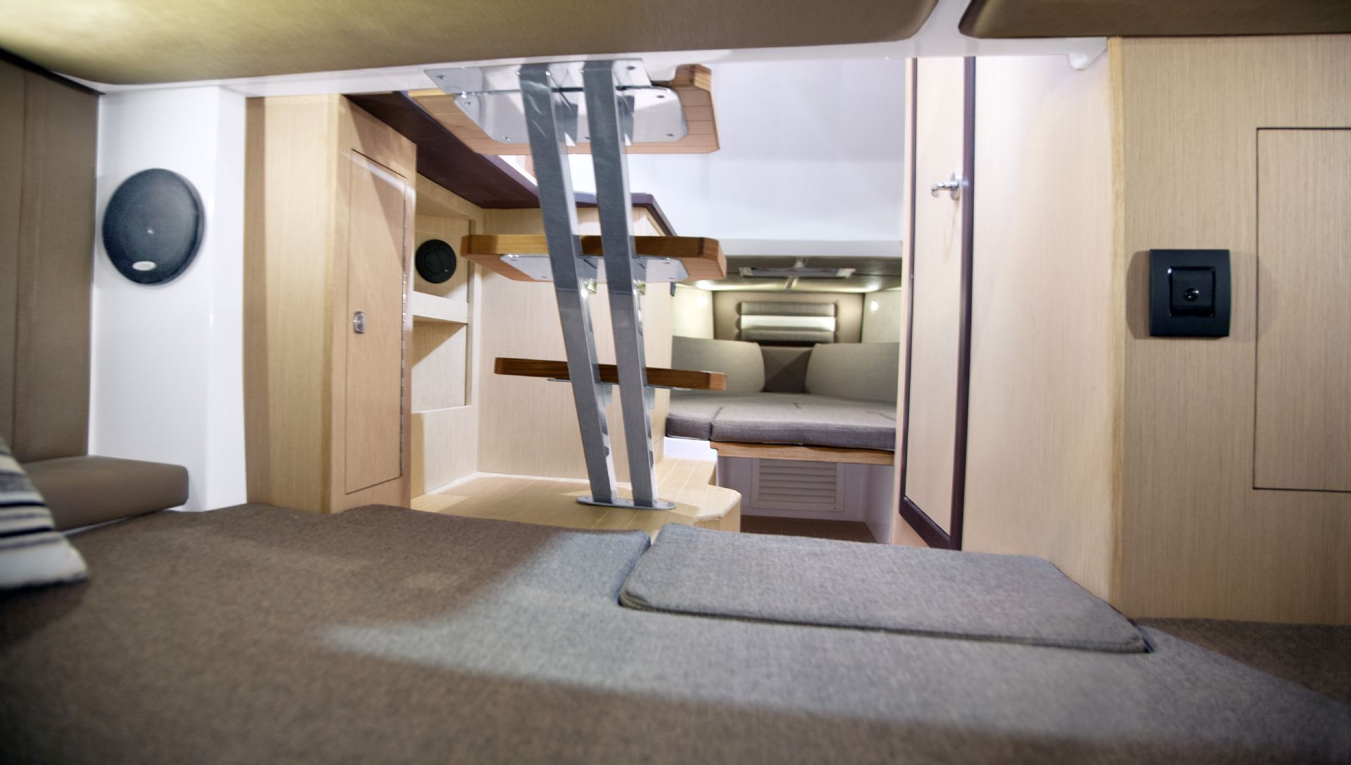 Ranieri International Cayman 38 Executive - 2026