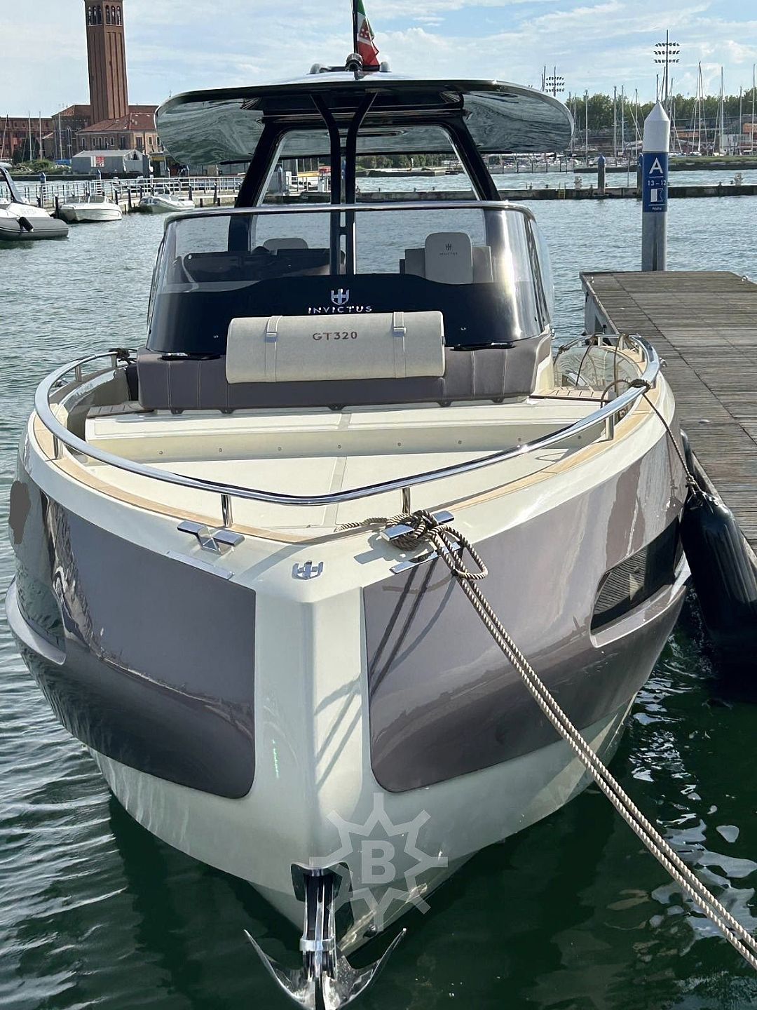 Invictus GT320 - 2024