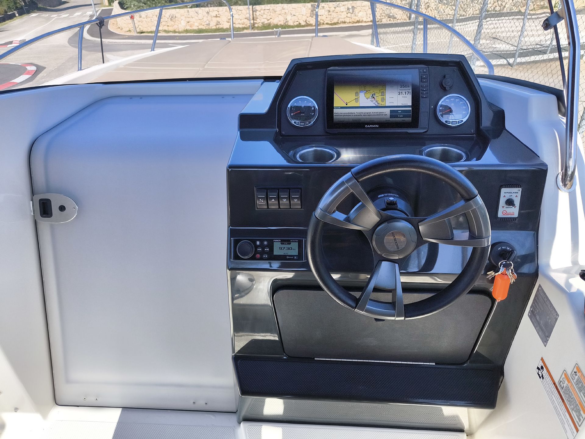 Quicksilver 675 ACTIV SUNDECK - 2020