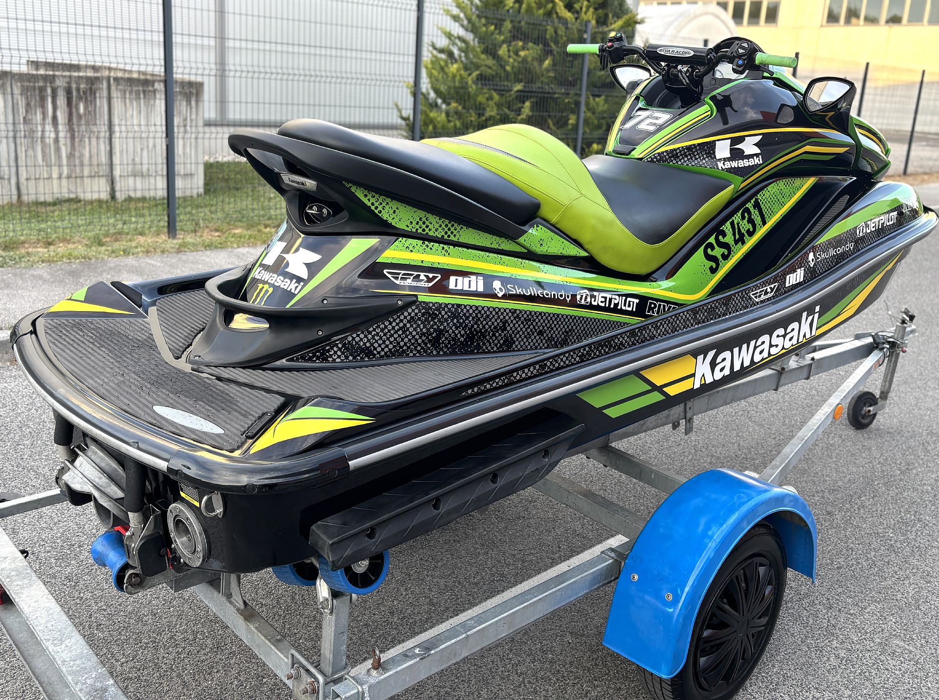 Kawasaki ULTRA 300 X SUPERCHARGER-SAMO 77 UR-ODLI�EN - 2012