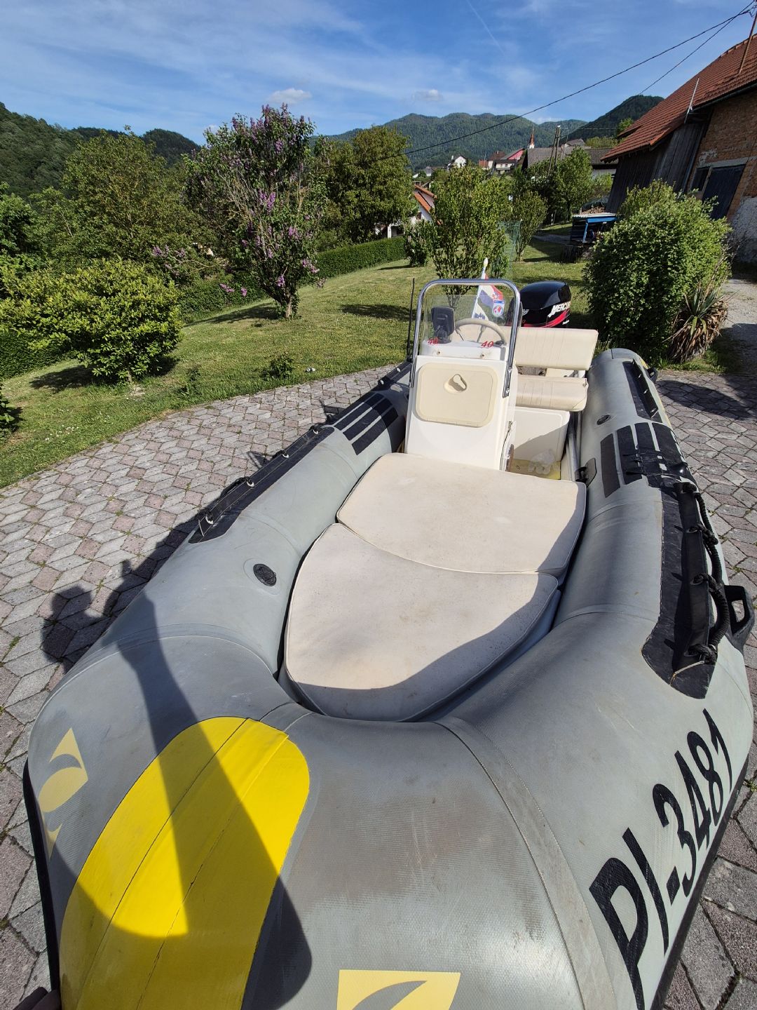 Zodiac PRO 7 - 2003 - for sale: 4550.-EUR