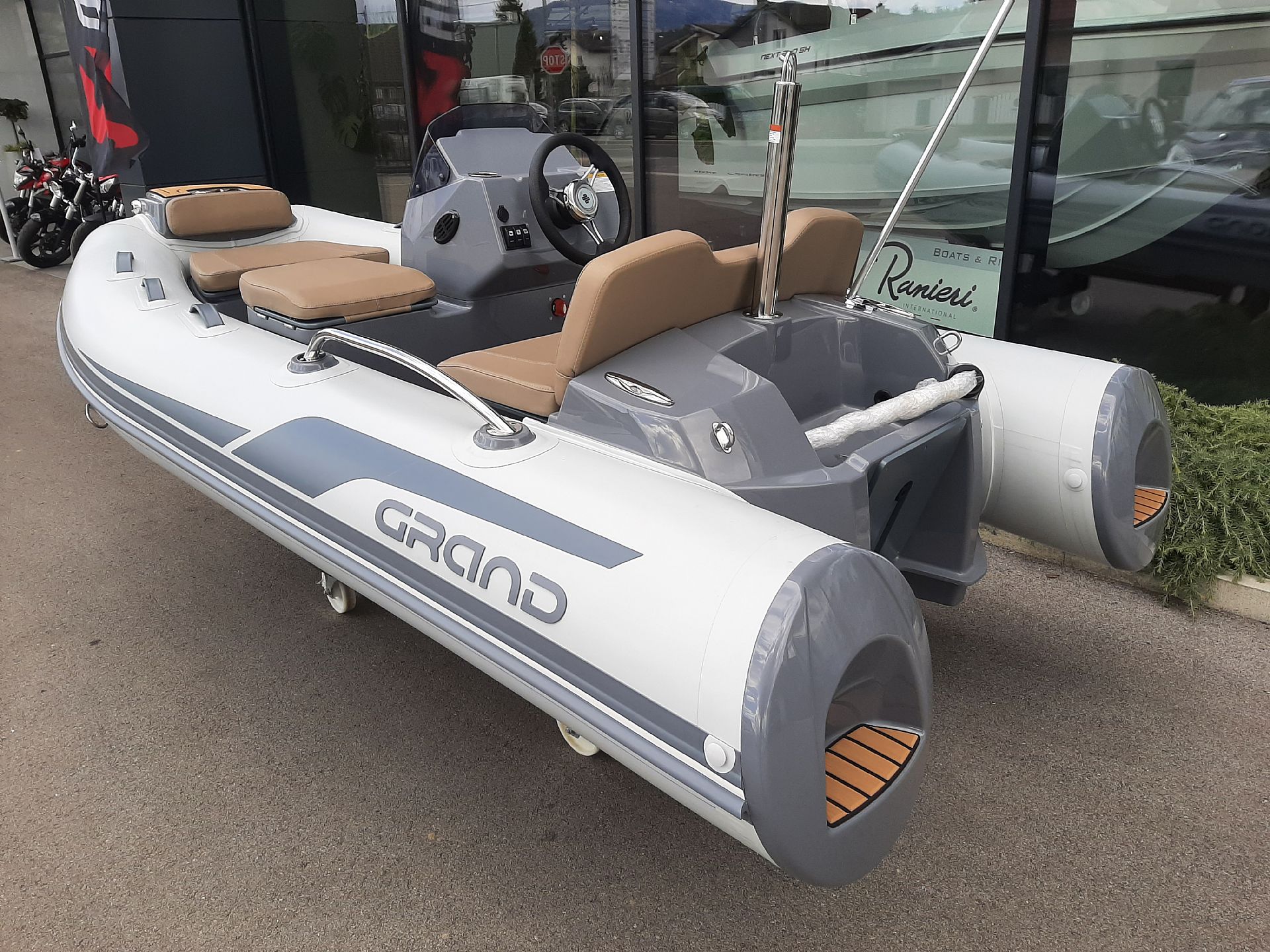 Grand Boats G340HGNF Dark Gray   F25 Getl - POSEBNA AKCIJA - 2026