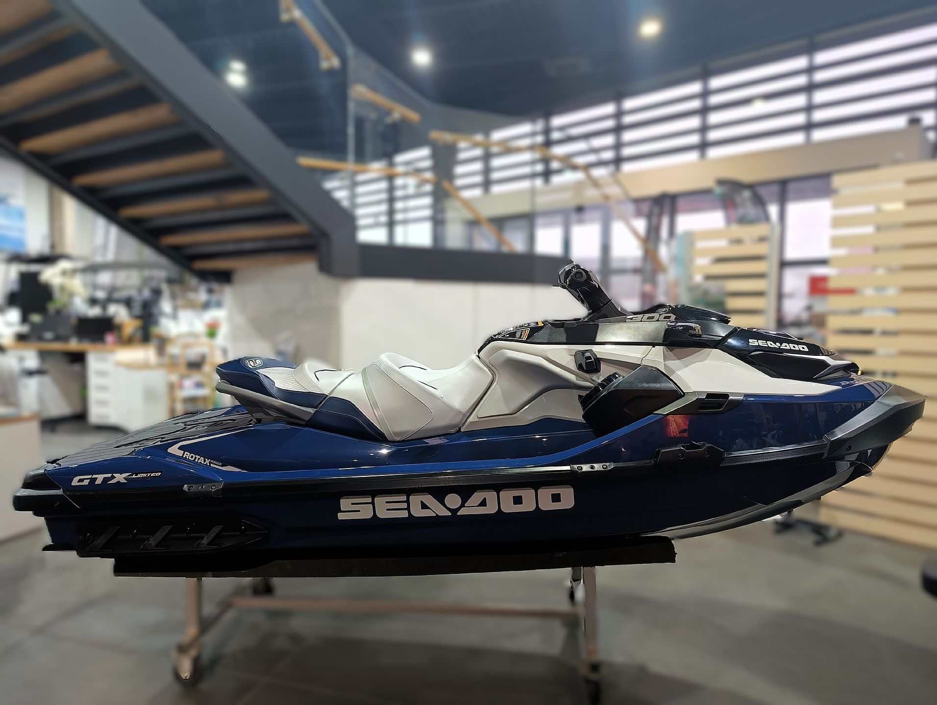 Sea-Doo GTX 300 Limited Edit... - 2023 - for sale: 17990.-EUR