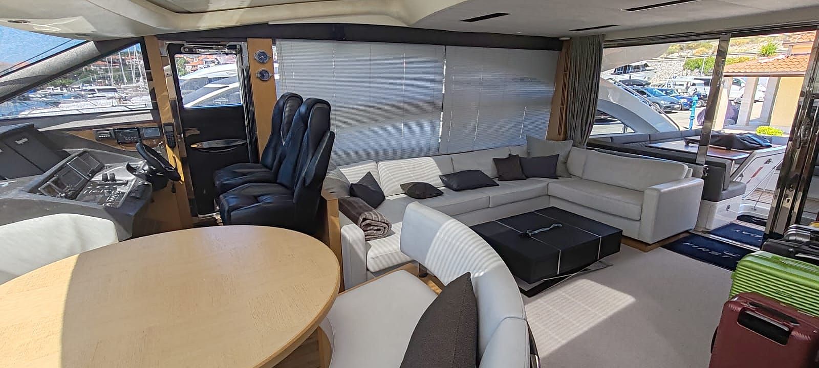 Princess V72 - 2012