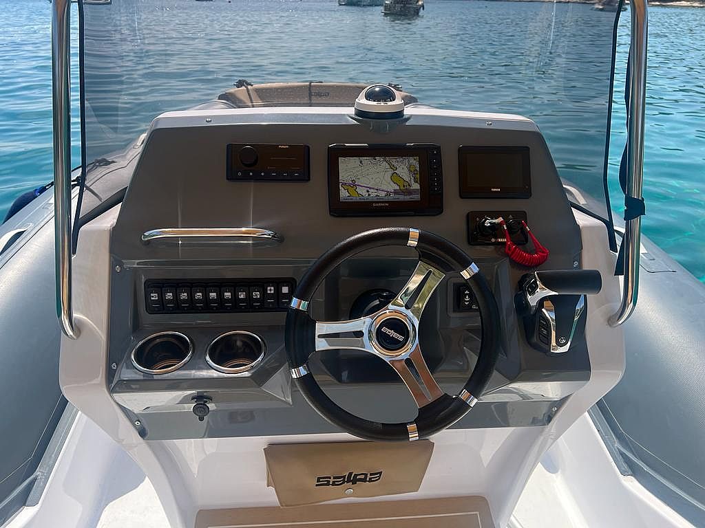 Salpa SOLEIL 26   MOTOR YAMAHA 300 - 2022
