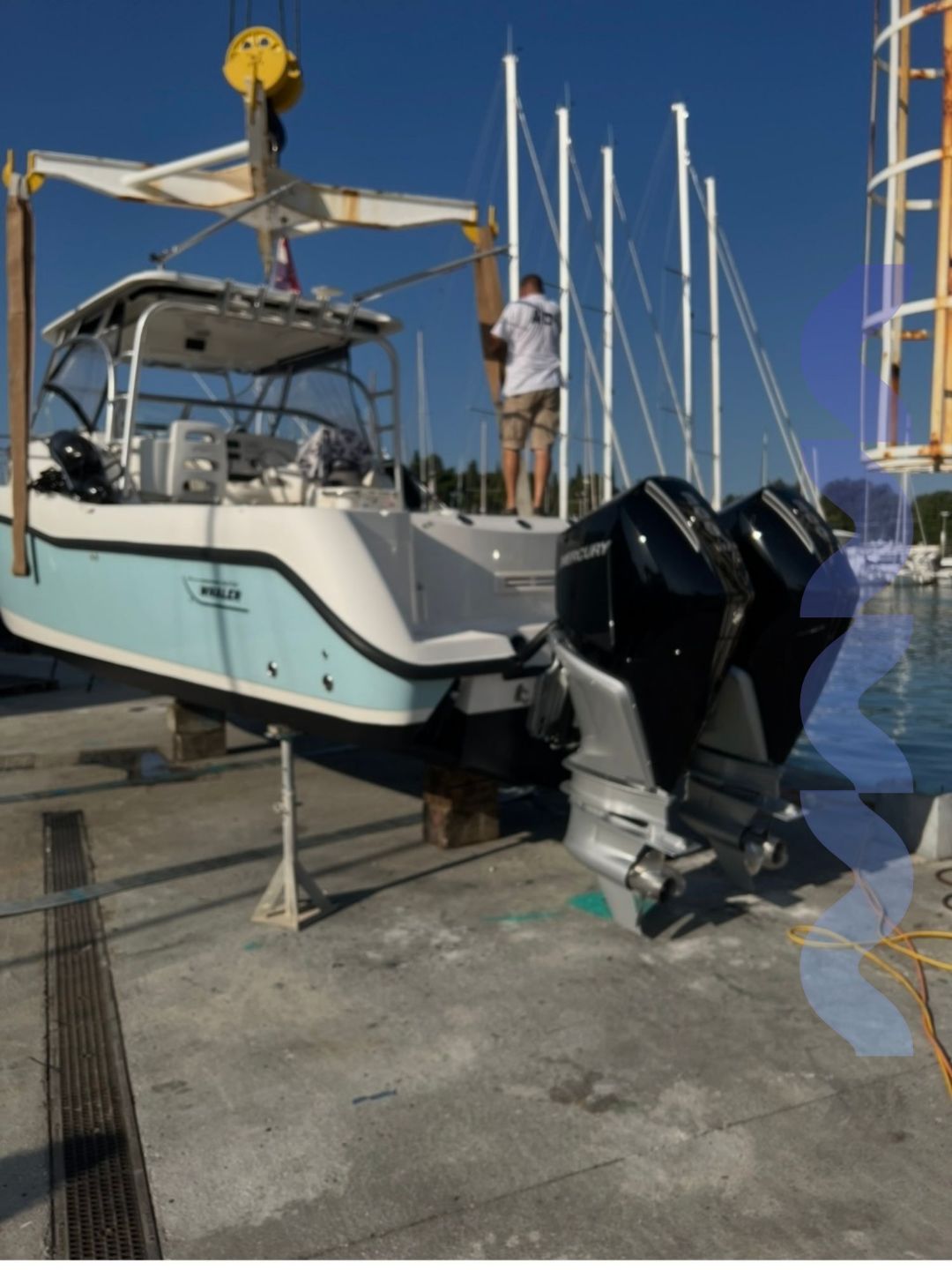Boston Whaler CONQUEST 305 - 2006