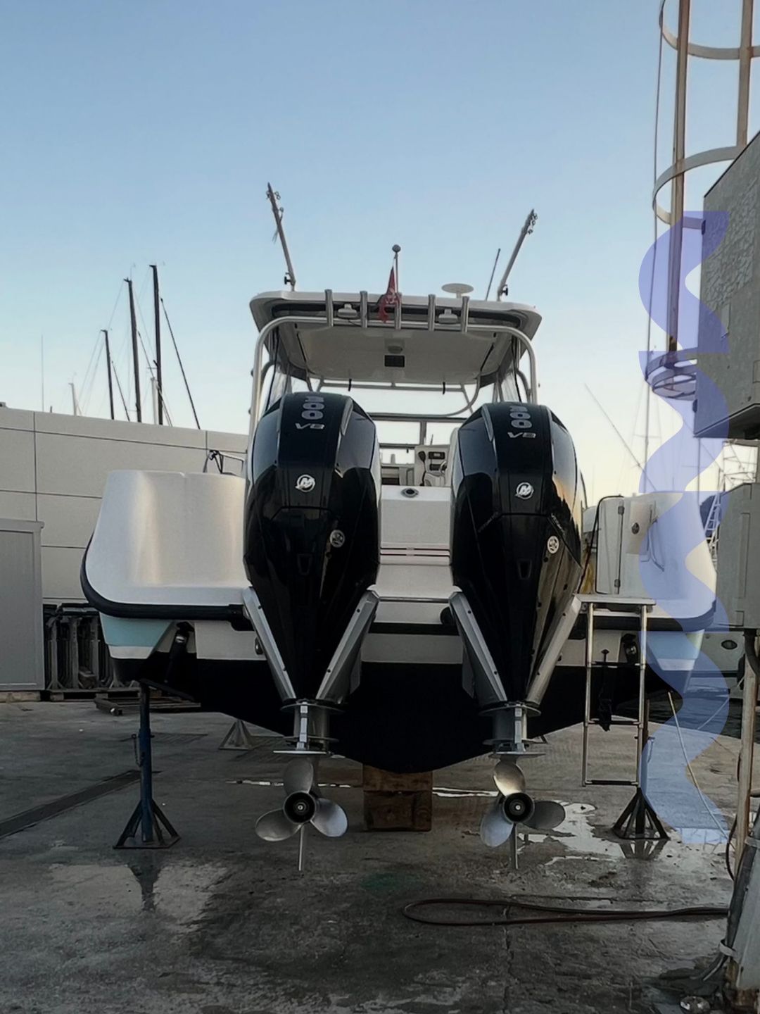 Boston Whaler CONQUEST 305 - 2006