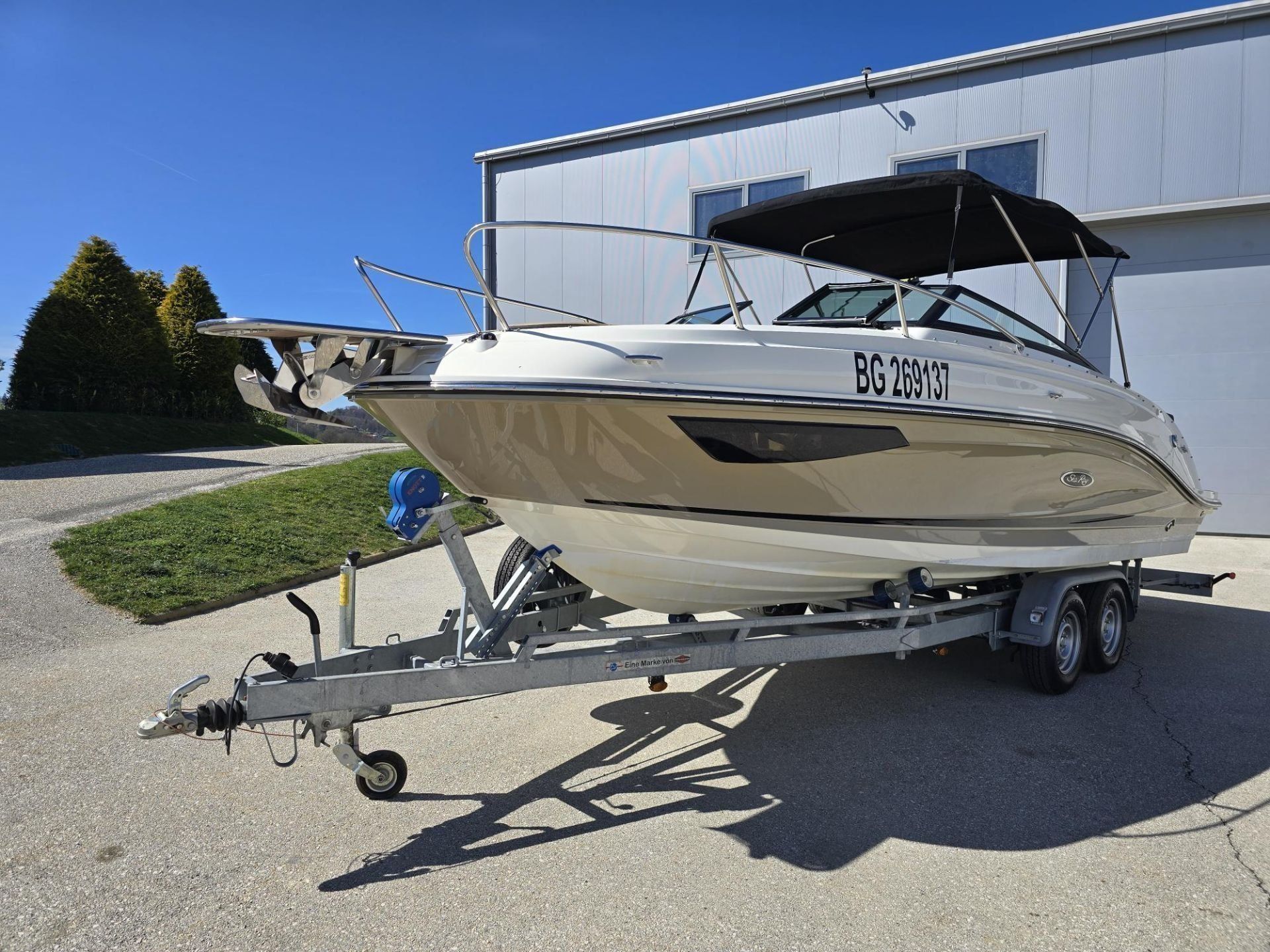 Sea Ray Sun Sport 230 - ODLI�EN - TOP PONUDBA - 2020