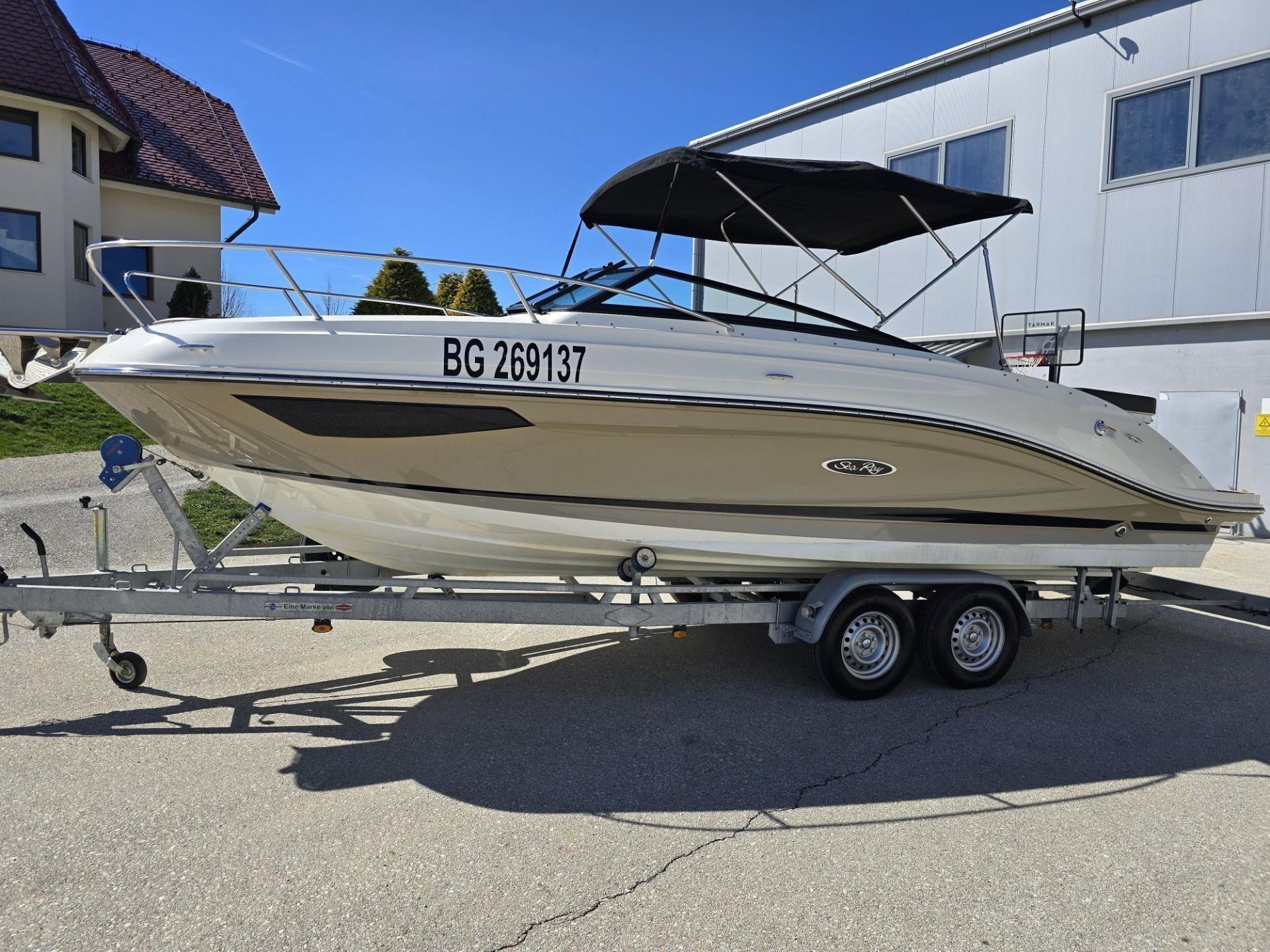 Sea Ray Sun Sport 230 - ODLI�EN - TOP PONUDBA - 2020