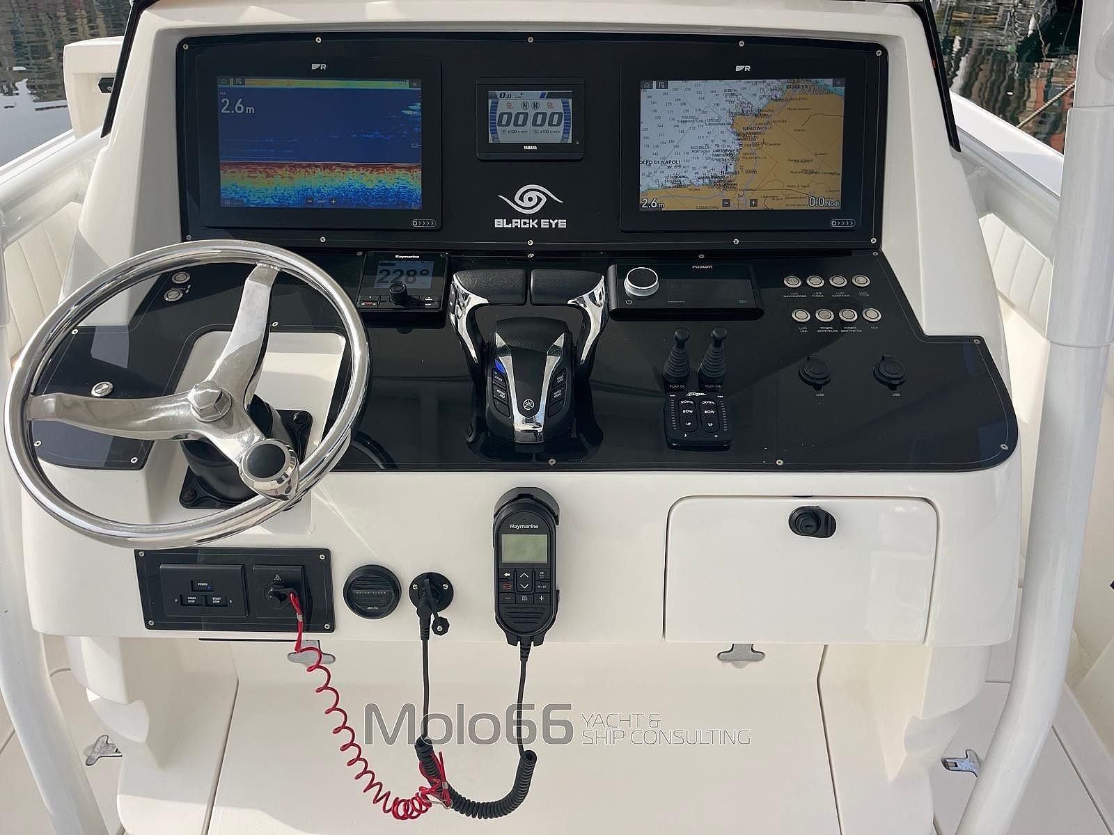Intrepid 323 Open - 2009 - for sale: 160000.-EUR