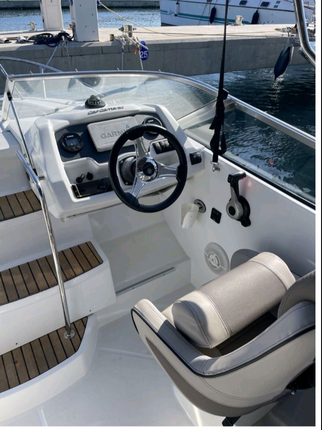 Jeanneau Cap camarat 6,5 DC - 2016