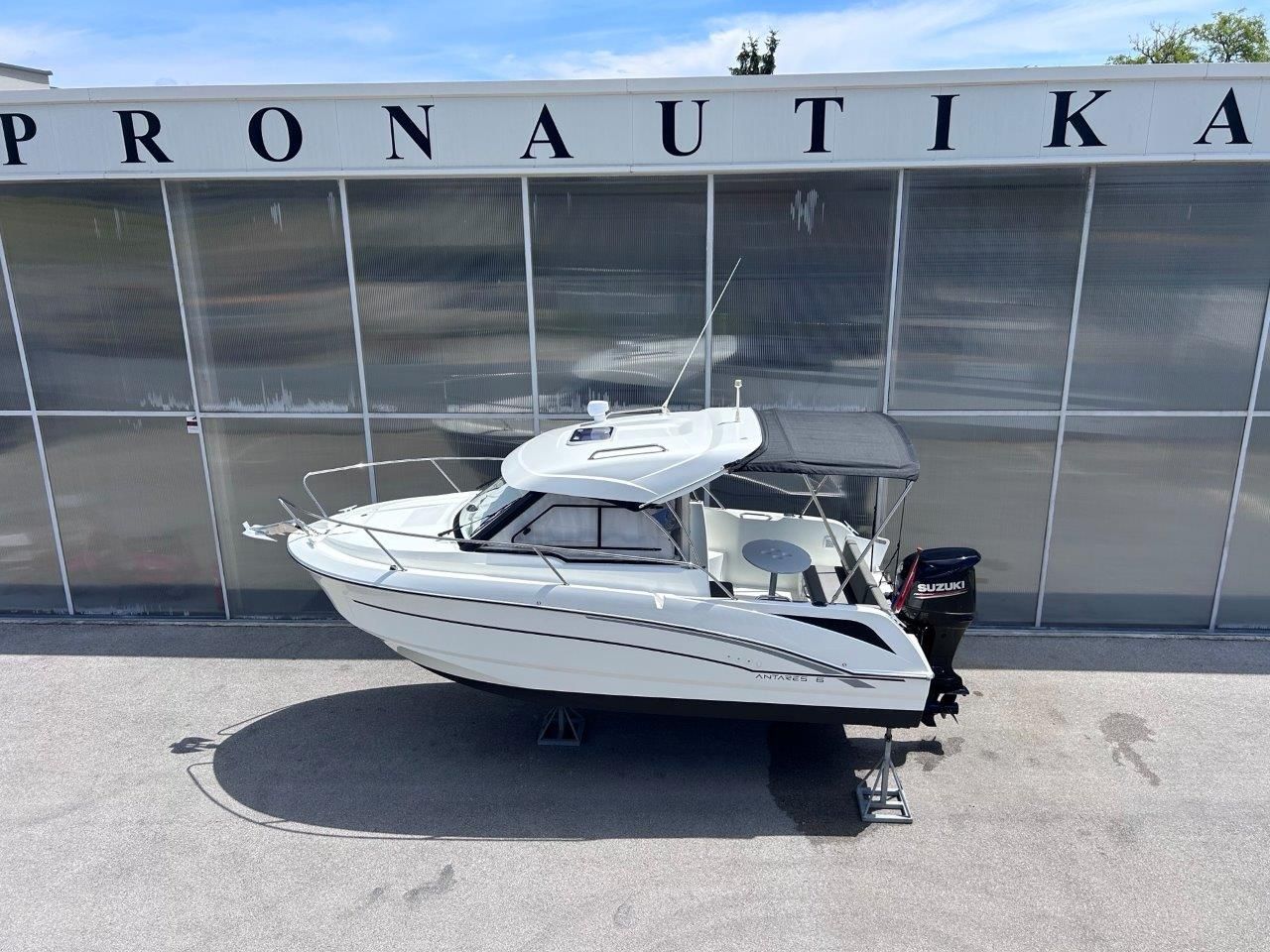 Beneteau Antares 6 OB - 2019 - for sale: 45999.-EUR