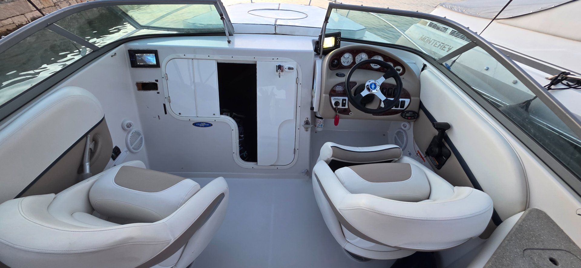 Four Winns sundowner 225 - 2005 - for sale: 22000.-EUR